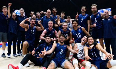 صعود آمریکا به فینال لیگ والیبال