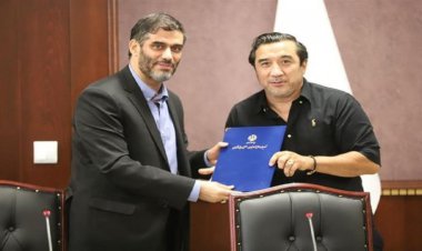 پست عجیب برای خداداد عزیزی