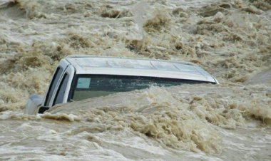 تصاویر ناراحت‌ کننده؛ فریادهای مردم وحشت‌ زده در سیل باغملک