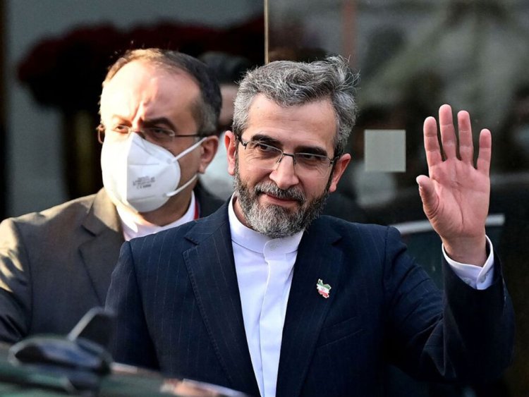 مذاکره کننده ارشد ایران راهی عمان شد