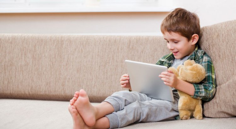 روزانه چند ساعت استفاده کودکان از اینترنت مناسب است؟