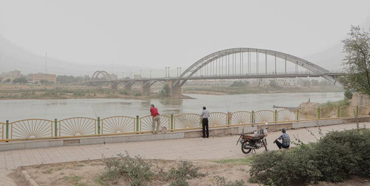 مردم ۱۱ شهر خوزستان همچنان در گردوغبار نفس می‌کشند