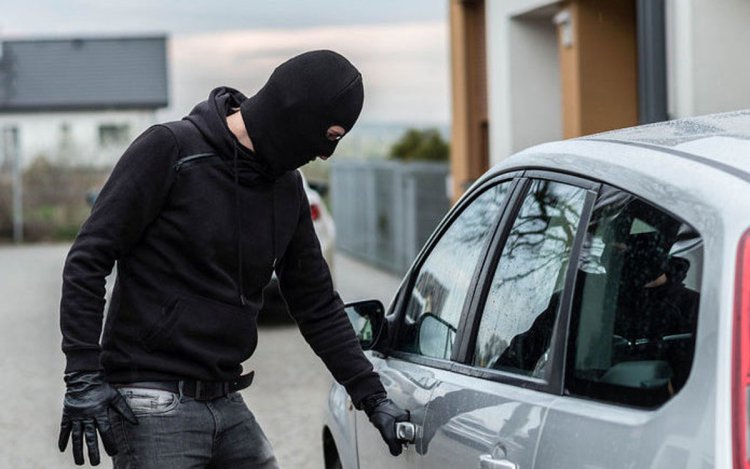 با یک سرنگ، ماشین شما را می دزدند!