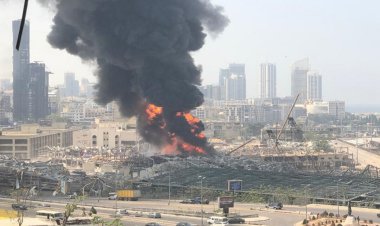 فیلم| آتش‌سوزی بزرگ در اسکله بندر بیروت