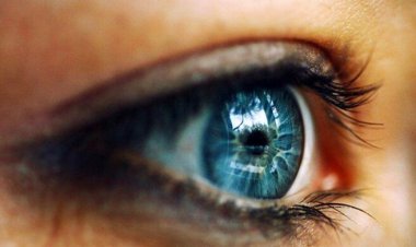 ببنید| با یکبار پلک زدن این اتفاقات عجیب در جهان رخ می دهد؟