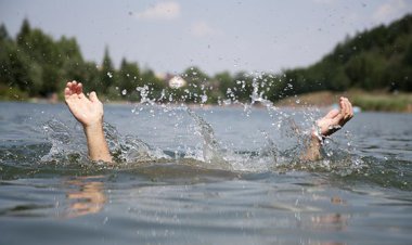 واژگونی یک قایق با ۱۰ سرنشین در دریاچه کارون