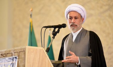 امام‌جمعه شیراز: دهان مخالفان با حضور مردم در تشییع شهدا بسته شد