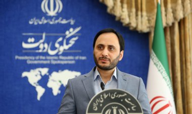 خبر سخنگوی دولت درباره افزایش حقوق بازنشستگان و قانون رتبه بندی معلمان