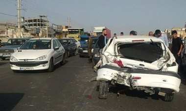 تصادف در اندیکا ۱۰ نفر را روانه بیمارستان کرد