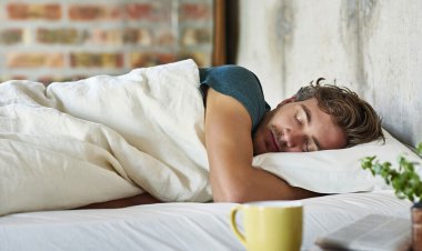 چرا بعدازظهر تابستان چرت زدن لذت‌بخش است؟