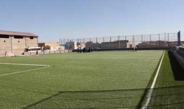 ببینید| توهین علنی به بانوان فوتبالیست روی آنتن زنده!