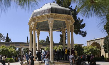 استاندار فارس: بزرگداشت حافظ در دیگر کشورها برگزار شود