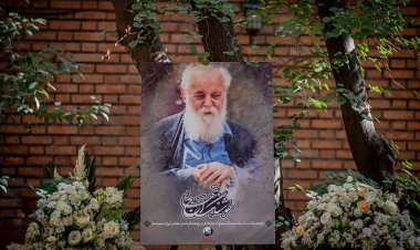 فیلم| پیکر هوشنگ ابتهاج به ایران رسید