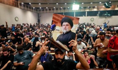 ببینید| آغاز خروج حامیان صدر از منطقه سبز بغداد