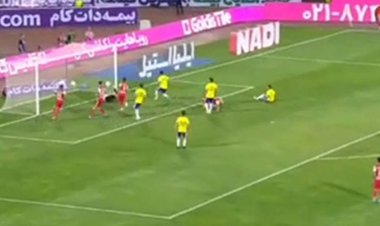 گل دوم پرسپولیس به صنعت نفت آبادان