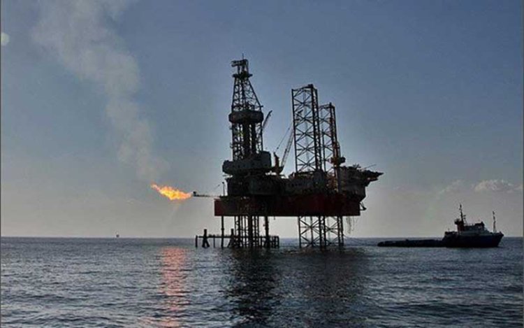 سکو‌های نفتی منشا آلودگی خلیج‌فارس