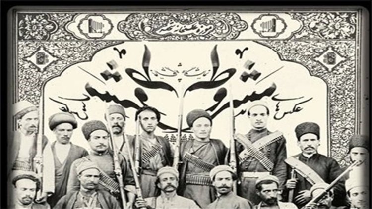 روایت تاریخ دوران مشروطه در نمایشگاه عکس شیراز