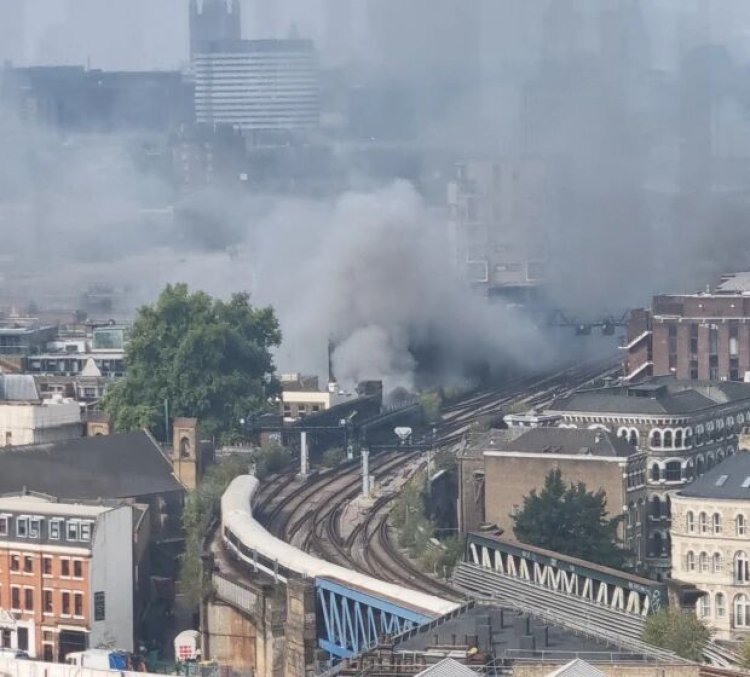 آتش‌سوزی گسترده در متروی لندن