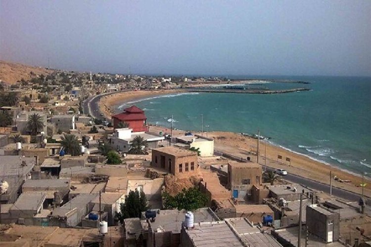 استاندار بوشهر: خلیج فارس را هم شیرین کنیم، کم است