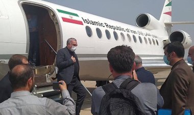 وزیر بهداشت، درمان و آموزش پزشکی وارد خوزستان شد