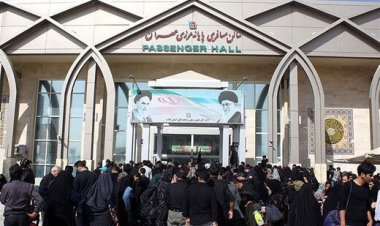 ببینید | وضعیت نامناسب زائران در مرز مهران پس از بسته شدن مرزها