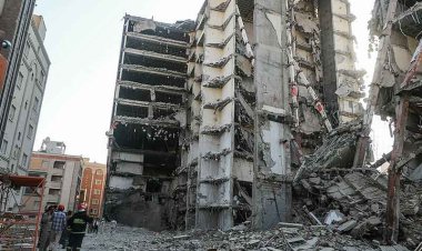 پیدا شدن جسد کارگر ۱۸ ساله زیر آوار متروپل پس از دو روز