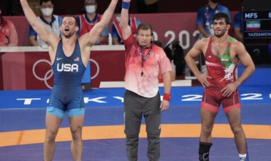 دور از انتظار