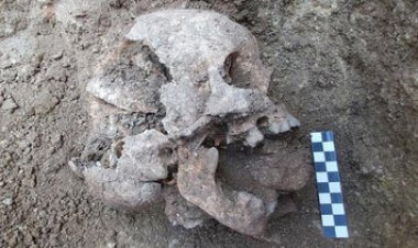 تصاویر| راز عجیب شگفت انگیز جنازه این دو خون آشام!