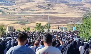 نماینده سقز: اینترنت تلفن همراه در شهر قطع است