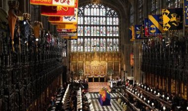 ملکه انگلیس به خاک سپرده شد