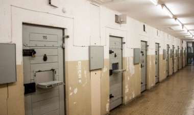 حبس داوطلبانه ۵۵ قاضی برای تجربه زندگی زندانیان در بلژیک   