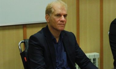 مدیرعامل باشگاه نفت مسجدسلیمان از حضور در میادین ورزشی محروم شد    