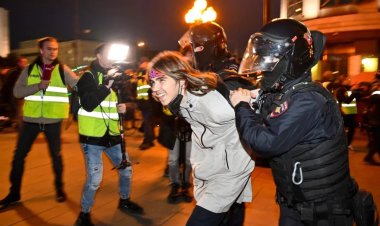 مردم روسیه علیه پوتین قیام کردند