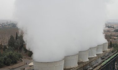 معاون اقتصادی رئیس جمهور: نیروگاه‌های برقی توسط شرکت‌های فولادی ایجاد شود