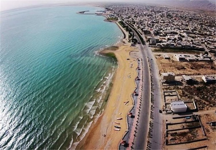 مردم بوشهر نباید در کنار خلیج فارس با مشکلات اقتصادی روبه ‌رو  باشند
