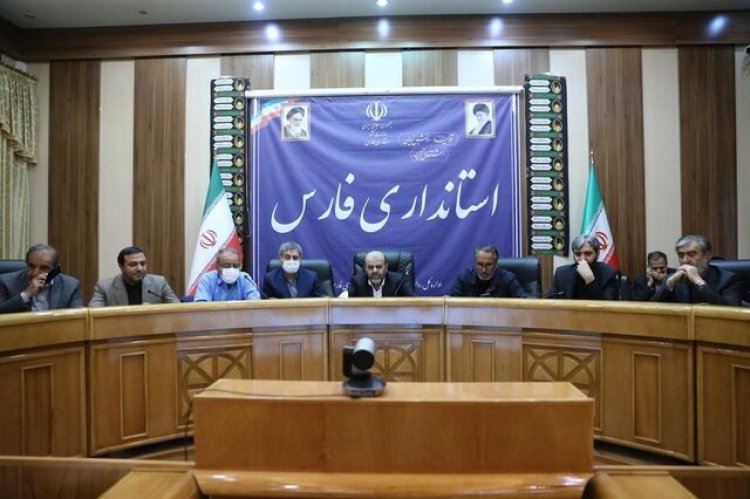وزیر راه و شهرسازی در شیراز: تلاش برای افزایش تسهیلات مسکن