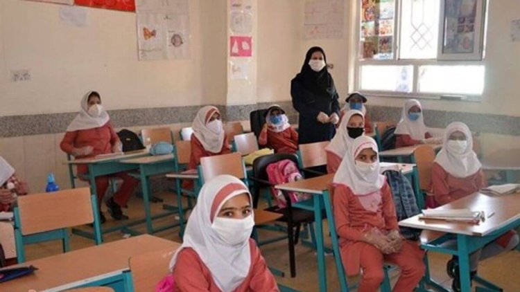 استفاده از ماسک در مدارس و مراکز آموزشی الزامی است