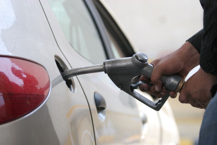 رشد ۱۴ درصدی مصرف بنزین در فارس