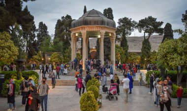 «استان فارس» رتبه اول ستاد خدمات سفر کشور را کسب کرد