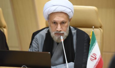 امام جمعه شیراز : کشور متعلق به امام زمان(عج) است