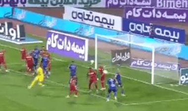ببینید| گل  استقلال به فولاد توسط محمد محبی
