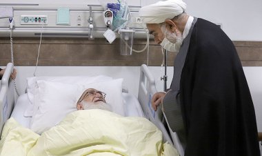 عیادت رئیس دفتر مقام معظم رهبری از آیت‌الله نوری همدانی