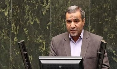 نماینده  مجلس هنگام نطق بیهوش شد!