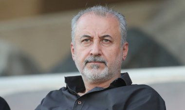 مدیرعامل پرسپولیس به سرنوشت آجورلو دچار می‌شود؟