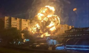 فیلم| سقوط جنگنده روسی سوخو ۳۴ در منطقه مسکونی