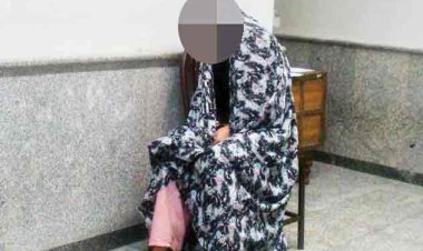 زنی که با ۶میلیارد ثروت در مترو دستفروشی می‌کند!