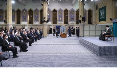 دیدار جمعی از نخبگان جوان و استعدادهای برتر علمی با رهبر معظم انقلاب