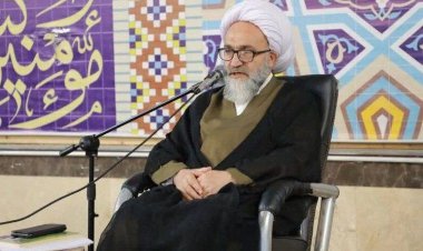 نماینده خوزستان در خبرگان رهبری: مطالبات اغتشاشگران از روی شکم‌های سیر آنهاست