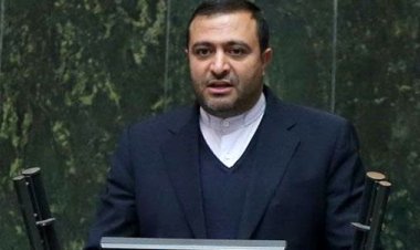 نماینده سپیدان: بانک‌ها، بنگاه داری می‌کنند، نه بانک داری