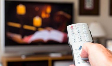 مشاجره عجیب مجریان شبکه خبر روی آنتن زنده!